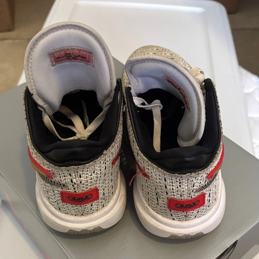 Nike‎ LeBron XX GS Basketball Sneakers White Gold Red Size 6.5Y Women’s 8
